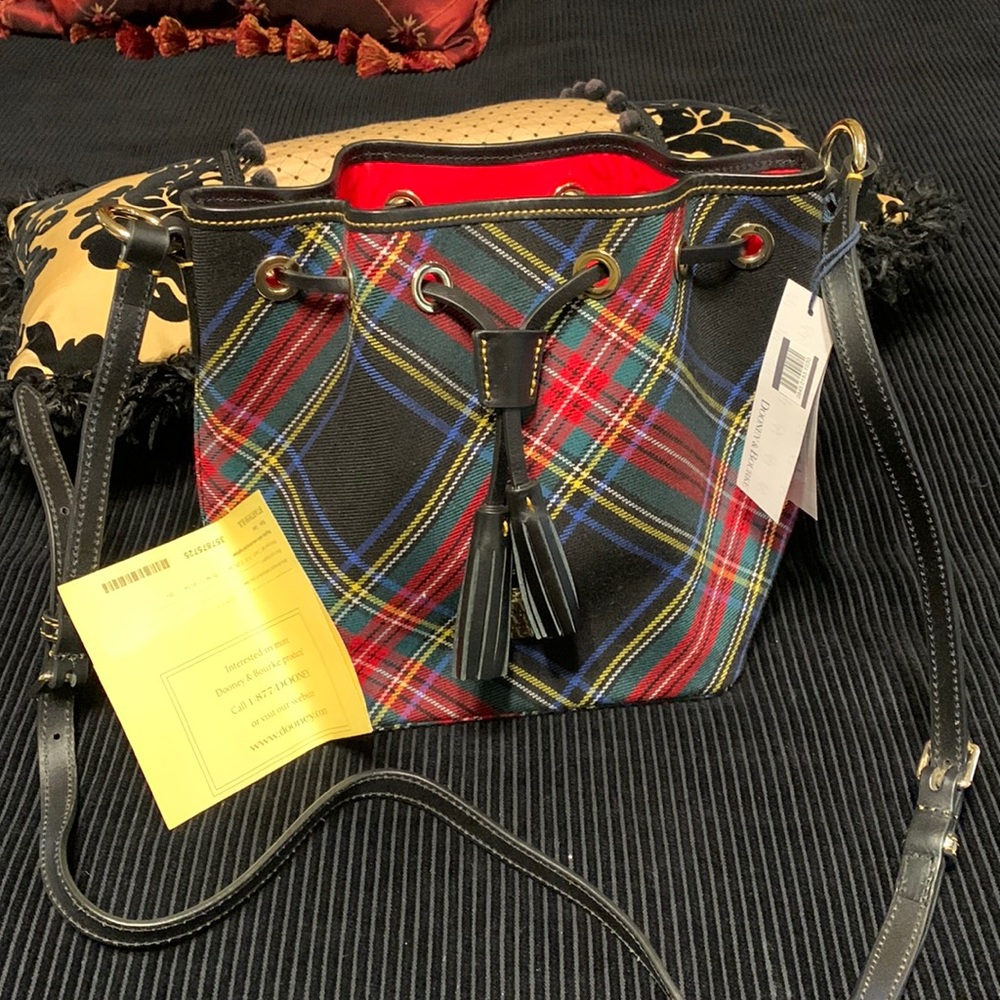 *Holding*-Dooney & Bourke crossbody